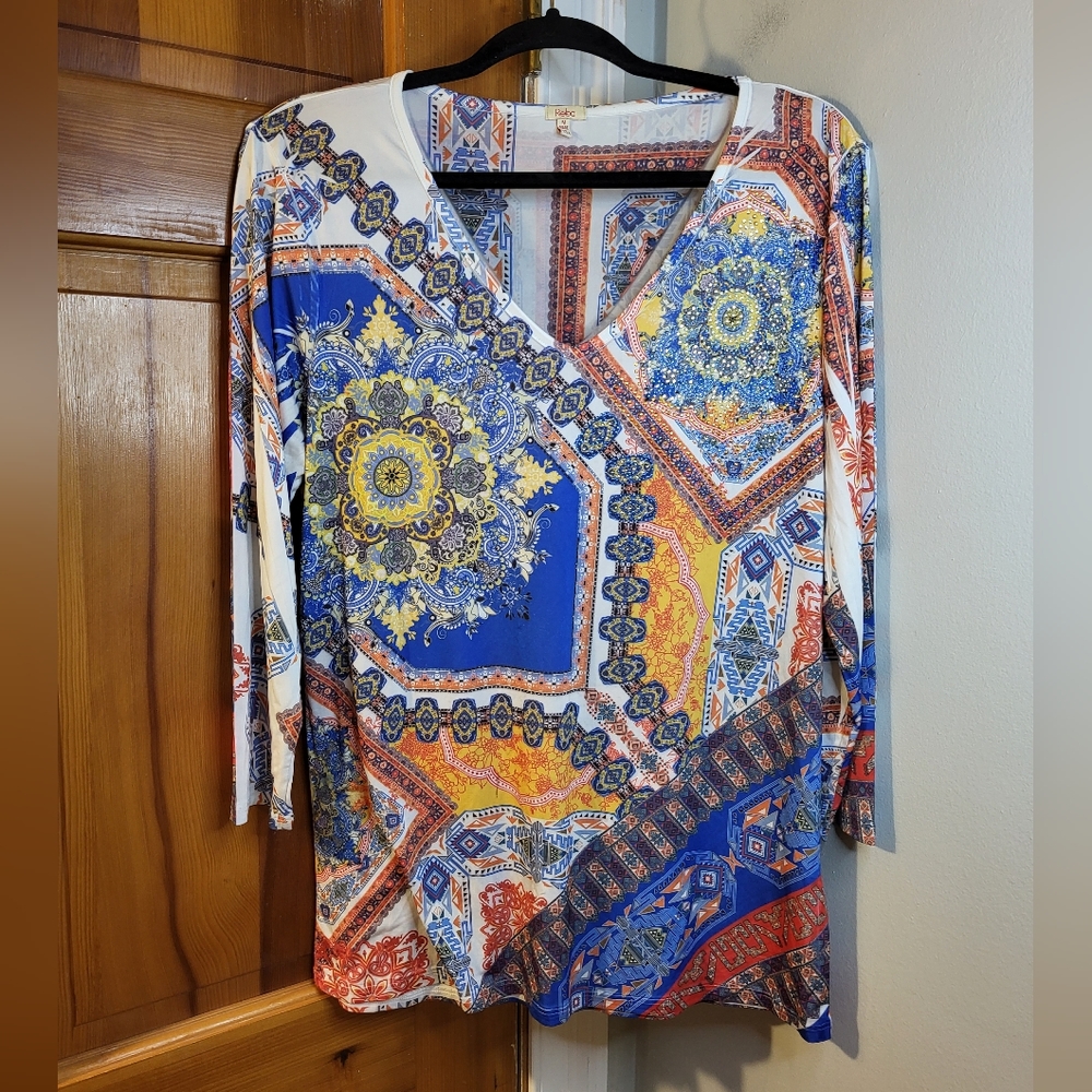 Reba Women's V-neck 3/4 Sleeved Top